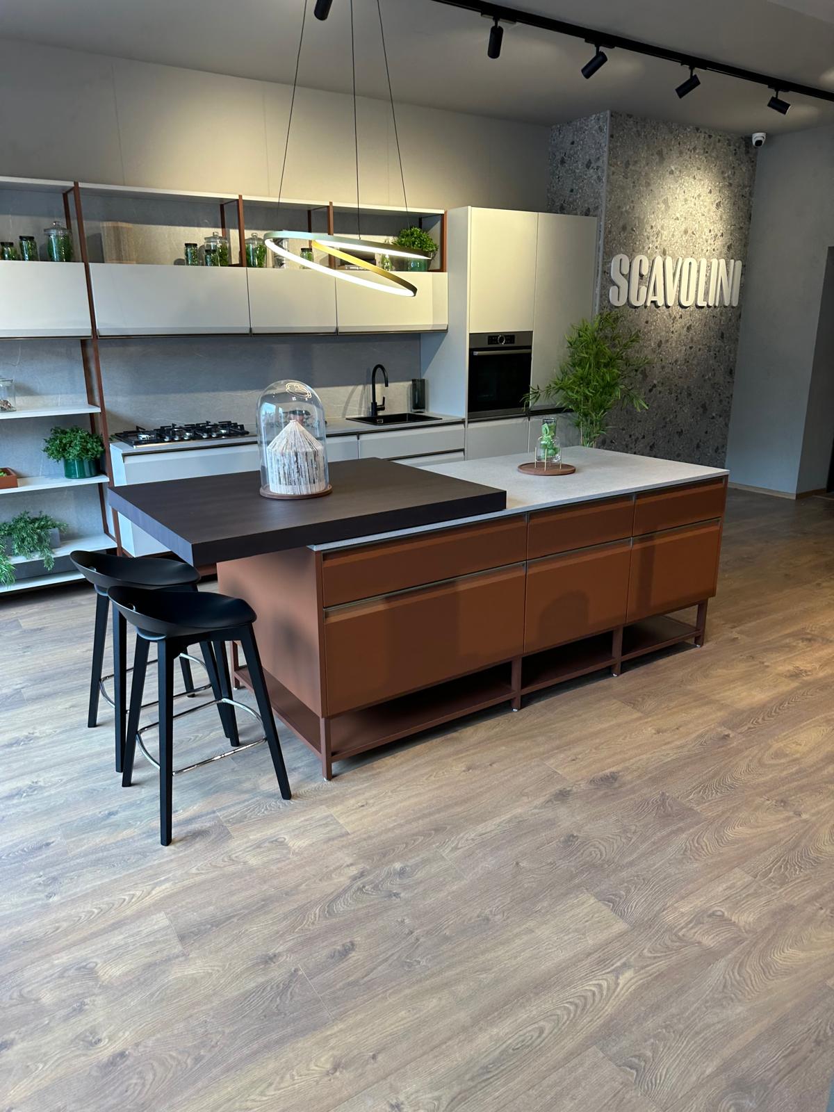 Cucina Scavolini esposta nello showroom Roma